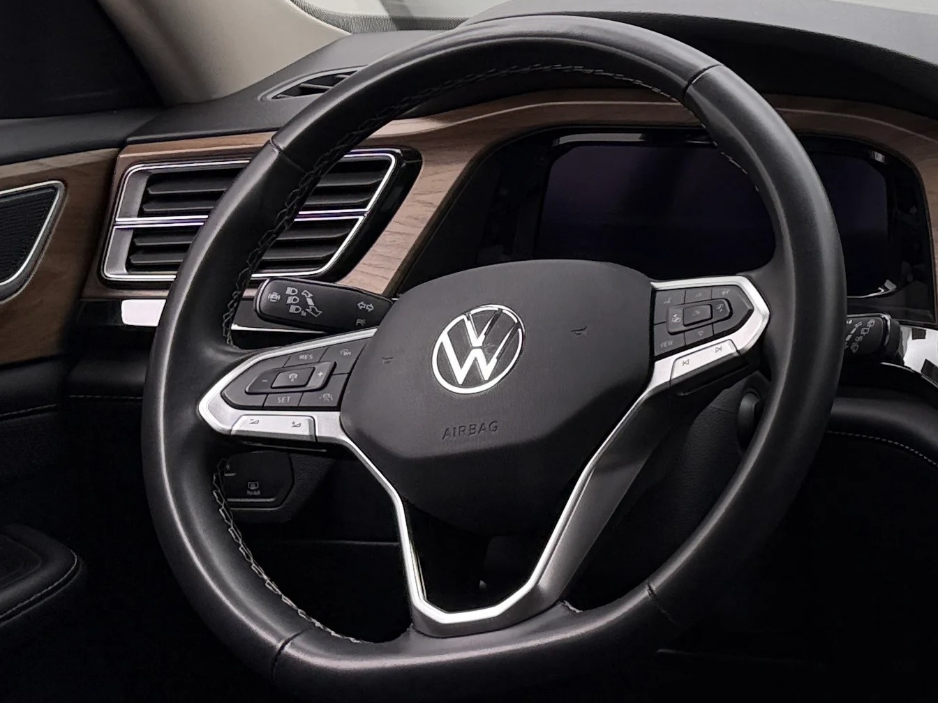 Thumbnail: 2025 Volkswagen Atlas - 4