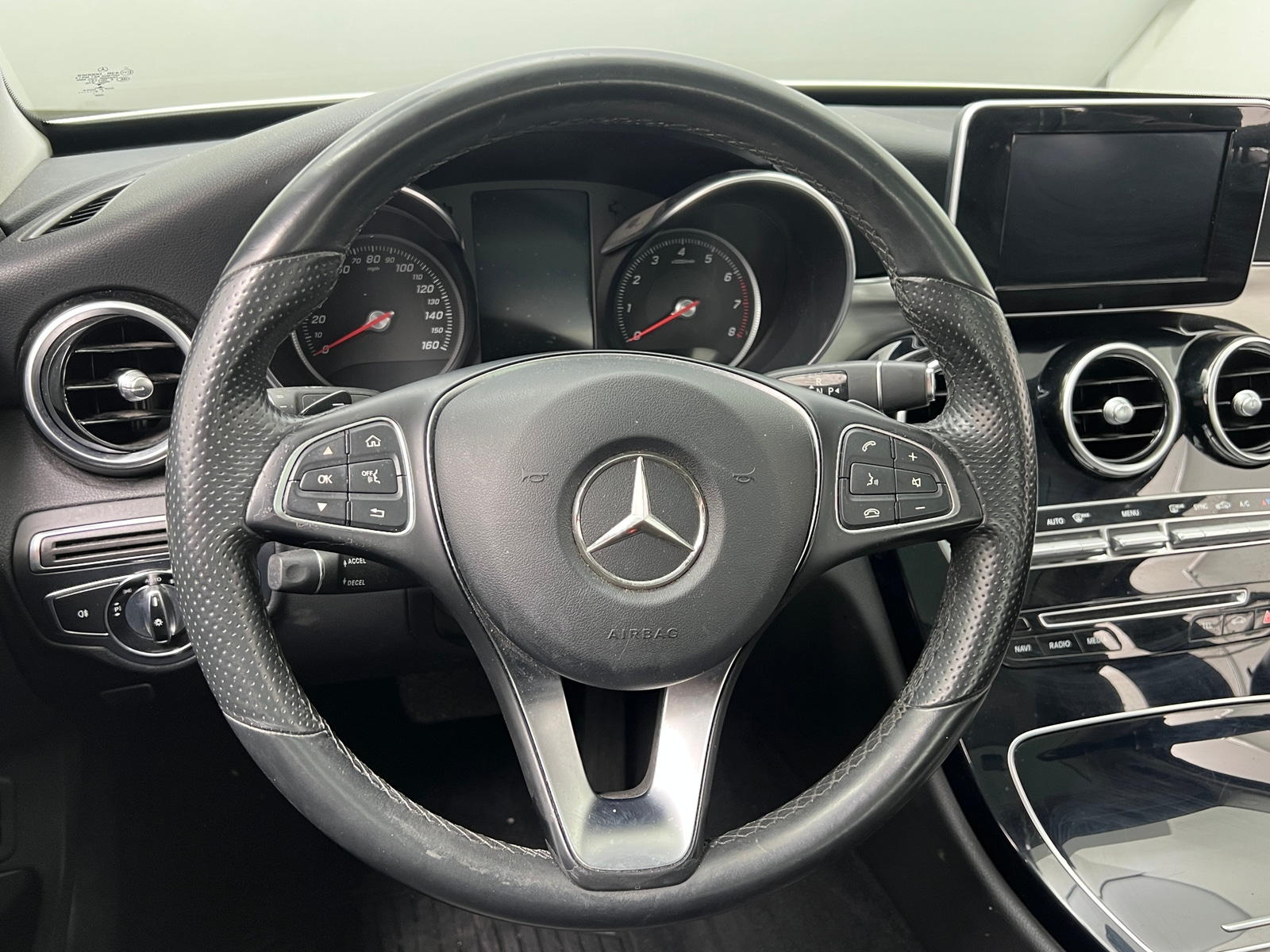 Thumbnail: 2016 Mercedes-Benz C-Class - 4