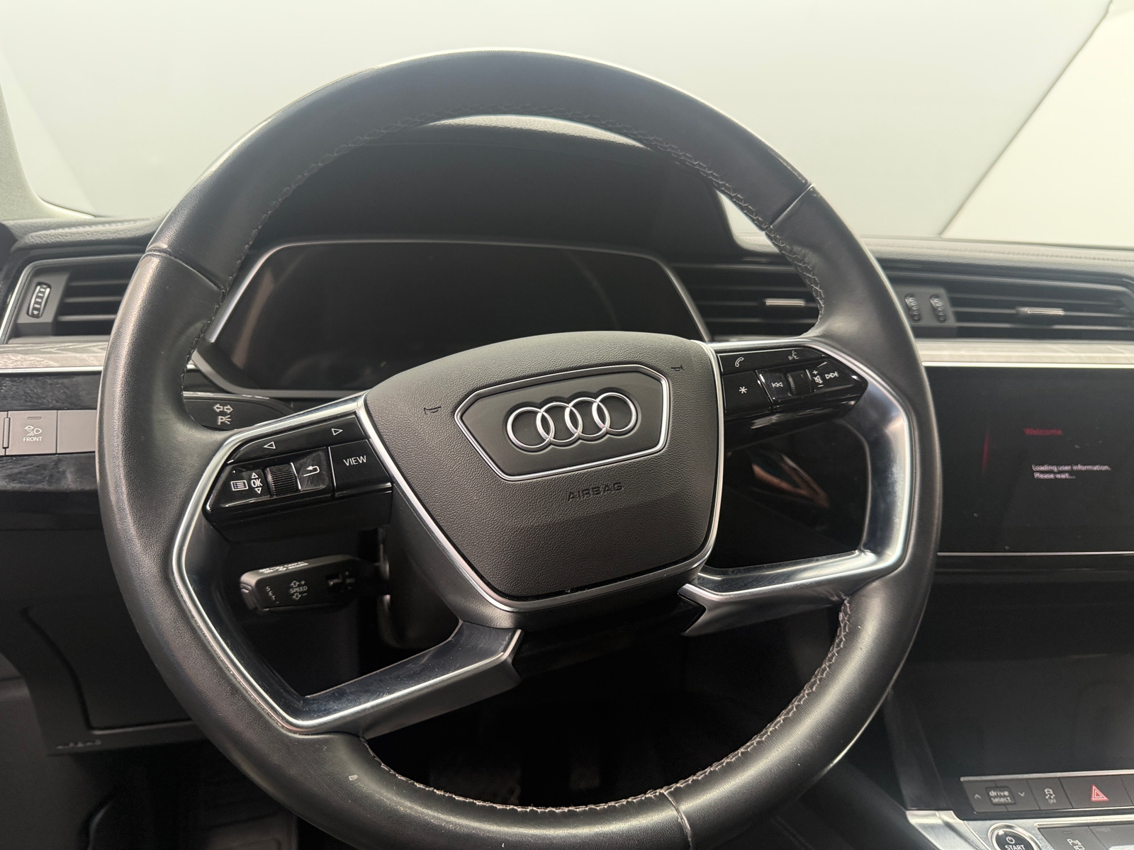 Thumbnail: 2024 Audi Q8 e-tron - 5