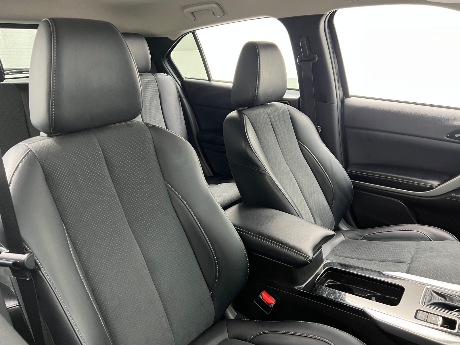 Thumbnail: 2024 Mitsubishi Eclipse Cross - 2