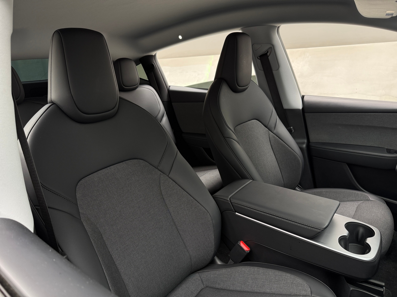 Thumbnail: 2026 Tesla Model Y - 2