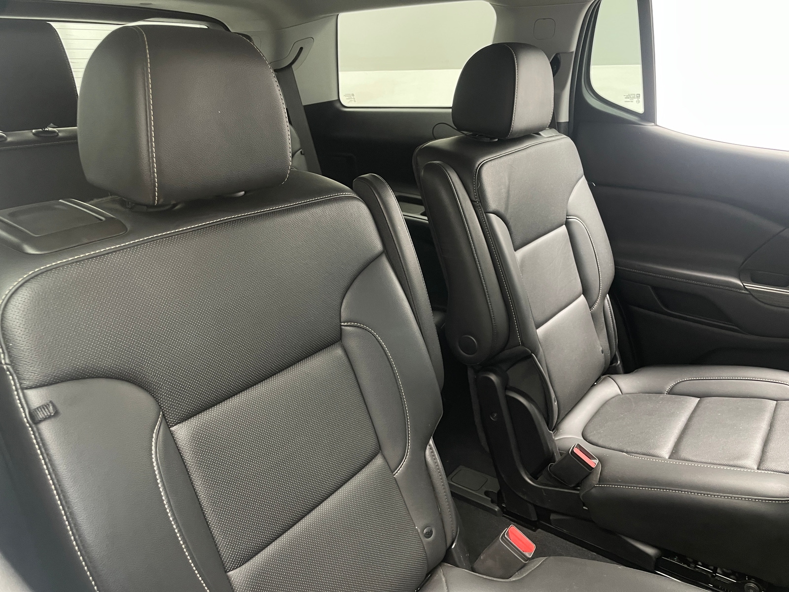 Thumbnail: 2023 GMC Acadia - 5