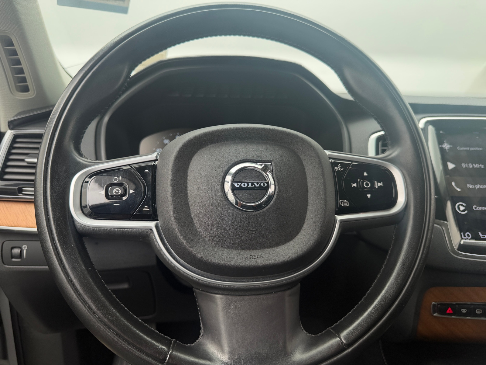 Thumbnail: 2020 Volvo XC90 - 4