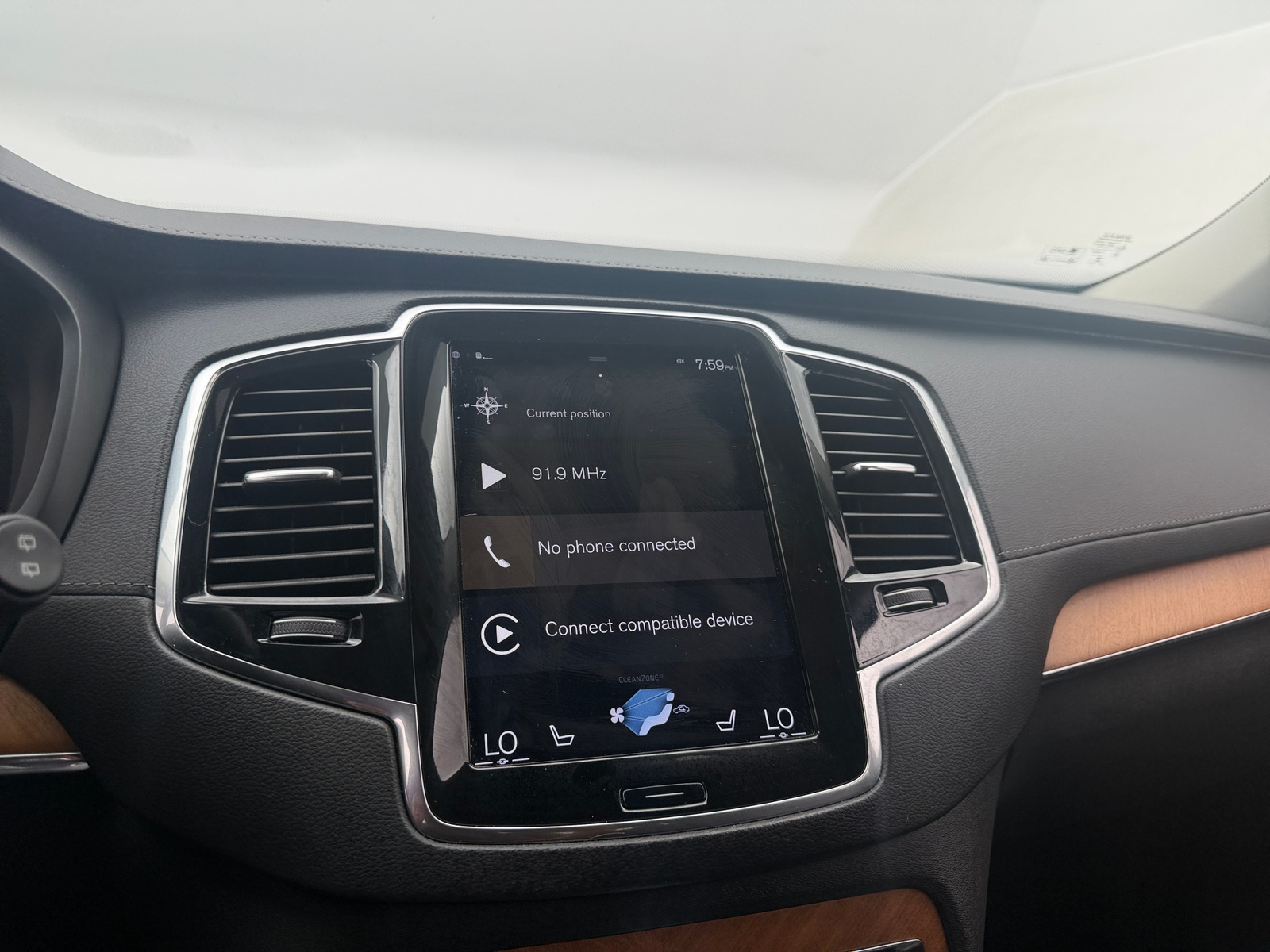 Thumbnail: 2020 Volvo XC90 - 3