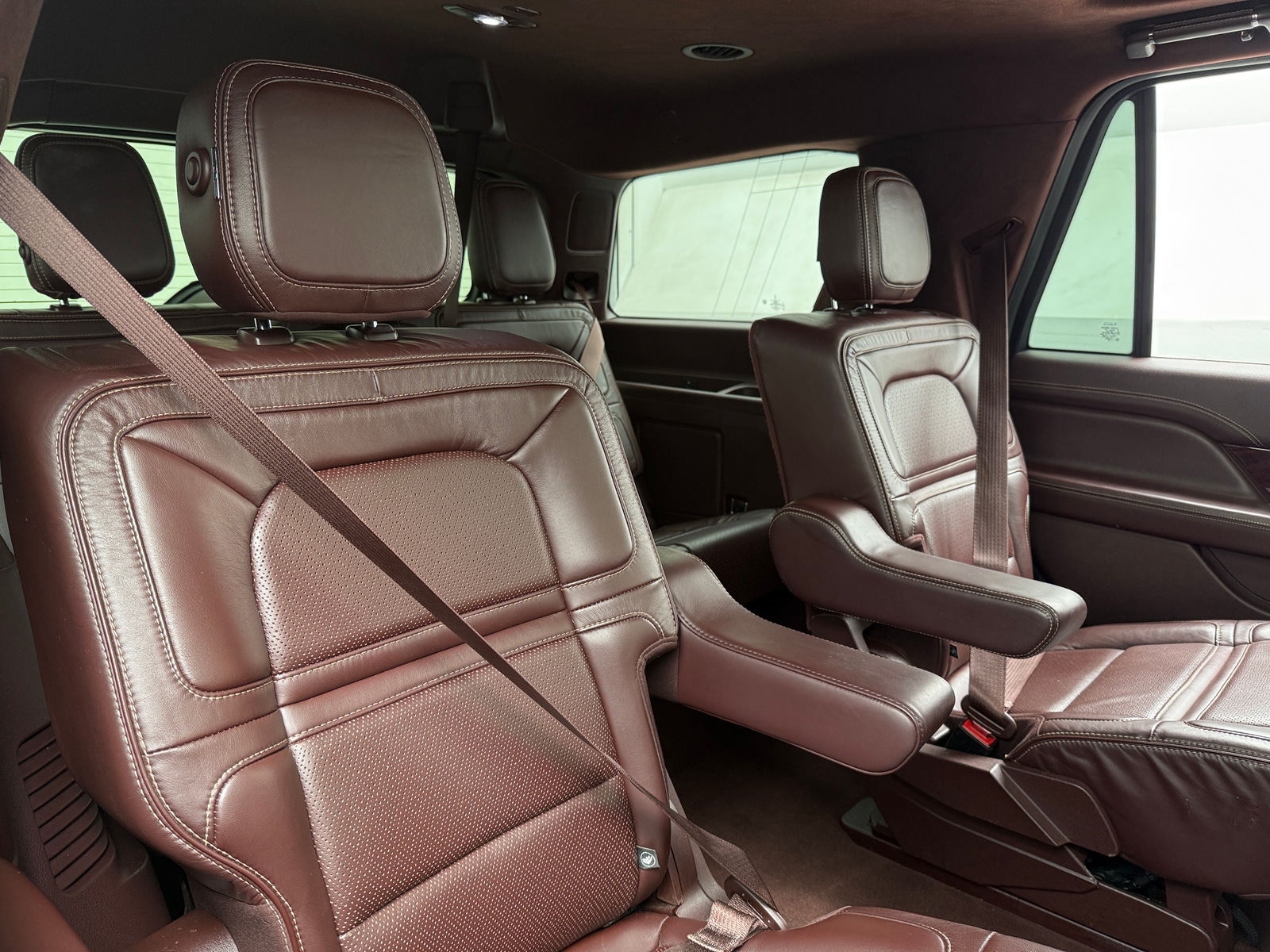 Thumbnail: 2020 Lincoln Navigator - 5