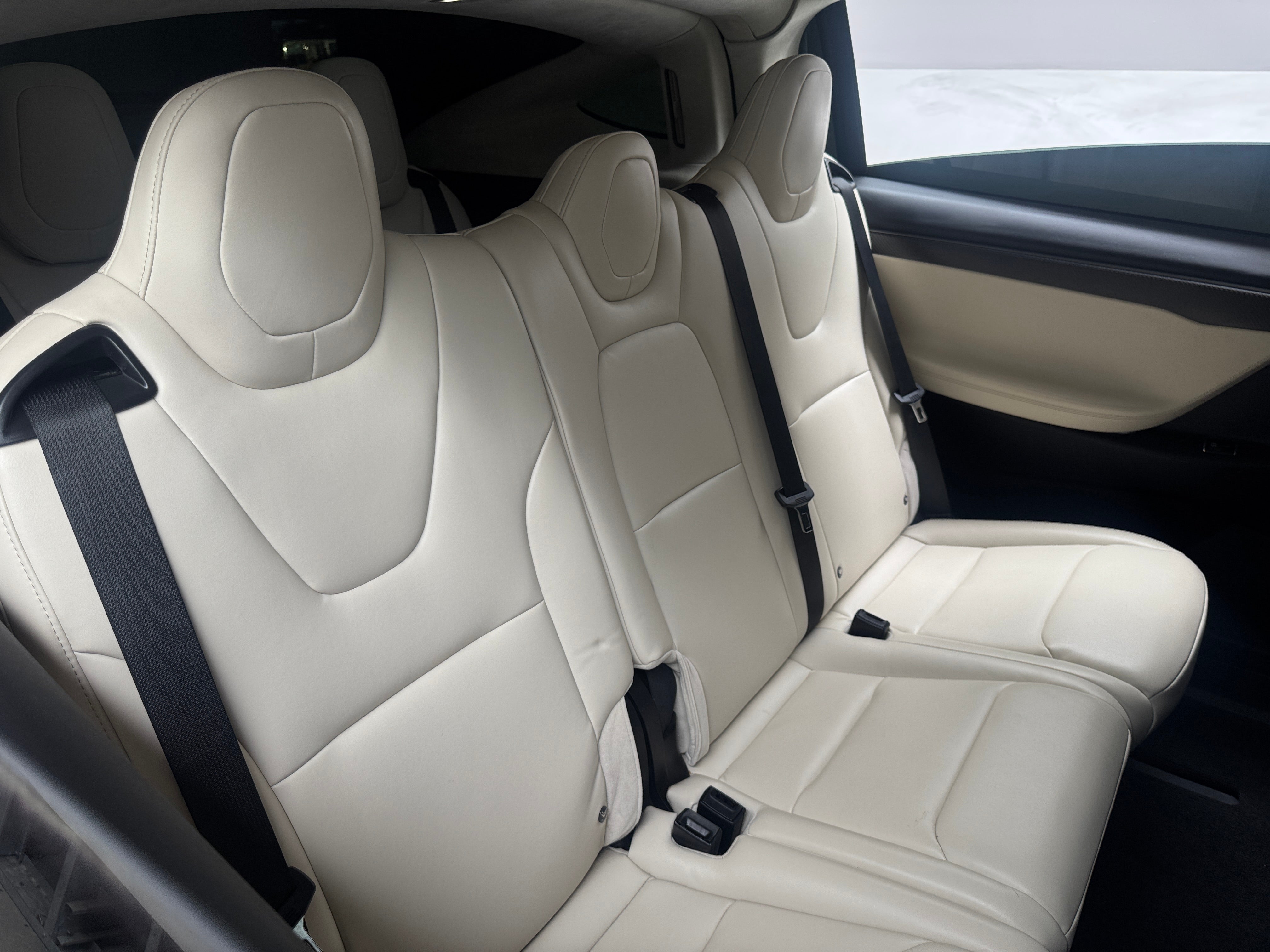 Used 2018 Tesla Model X 100D with VIN 5YJXCAE21JF109625 for sale in Auburn, WA
