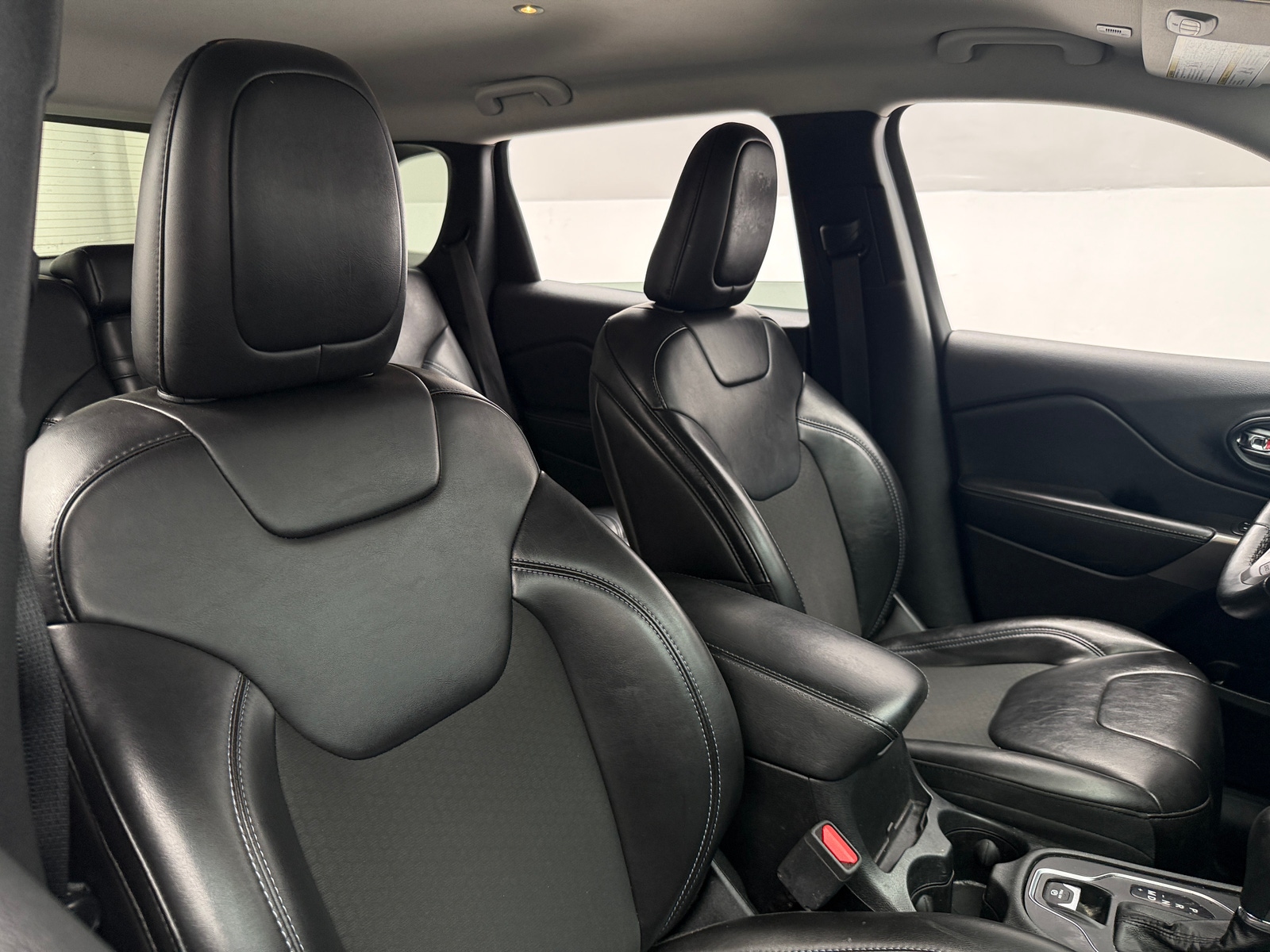 Thumbnail: 2019 Jeep Cherokee - 2