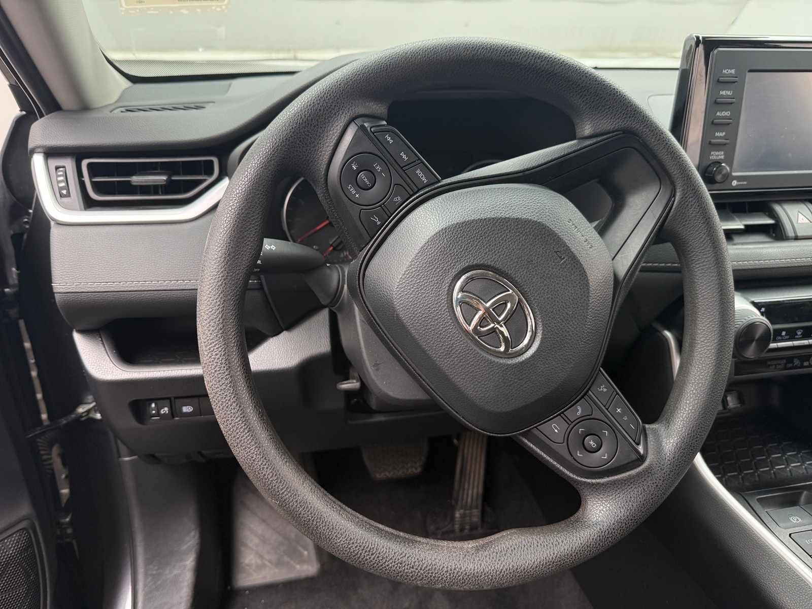 Thumbnail: 2022 Toyota RAV4 - 5