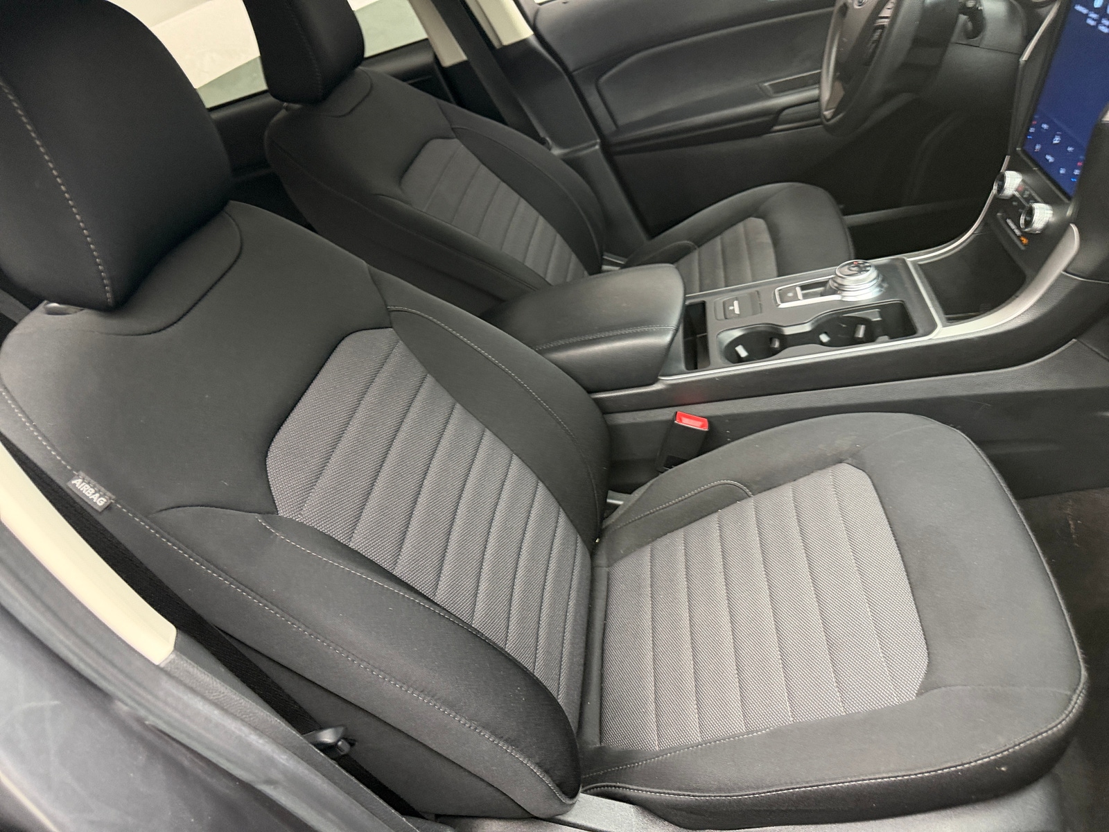 Thumbnail: 2022 Ford Edge - 2