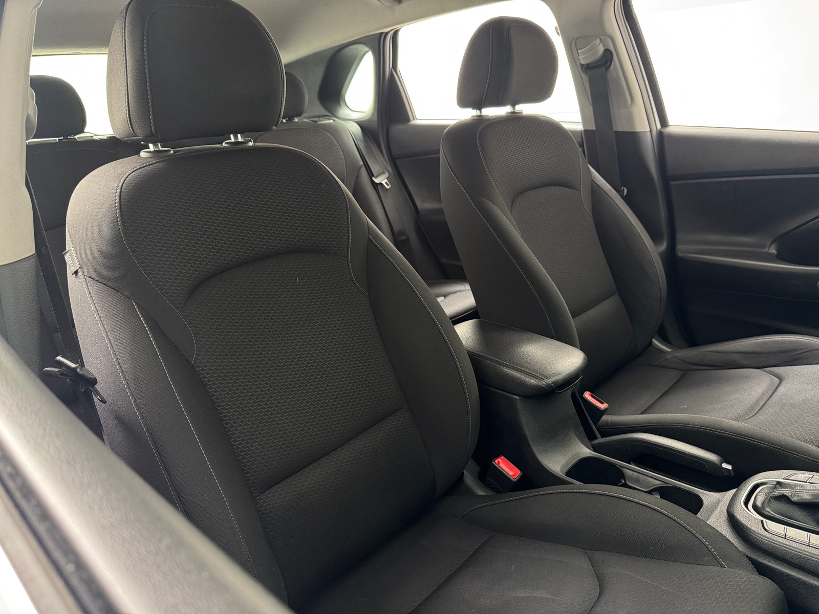 Thumbnail: 2019 Hyundai Elantra - 2