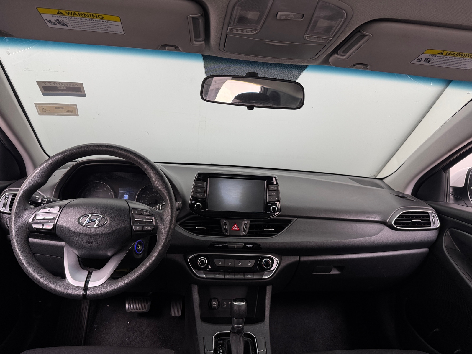 Thumbnail: 2019 Hyundai Elantra - 3