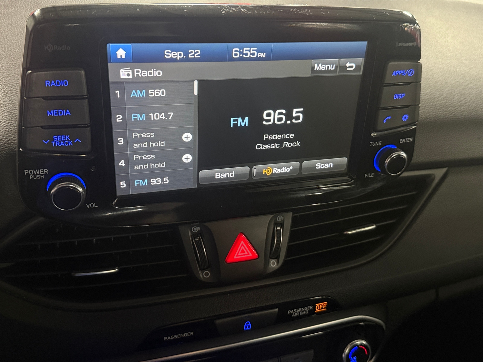 Thumbnail: 2019 Hyundai Elantra - 4
