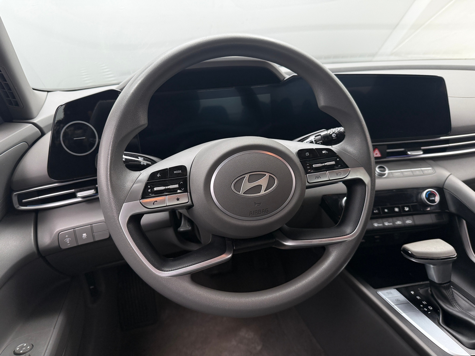 Thumbnail: 2024 Hyundai Elantra - 5