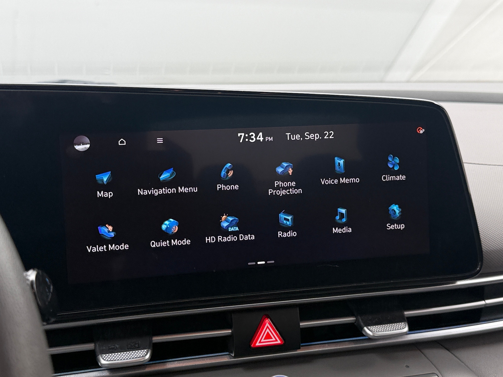 Thumbnail: 2024 Hyundai Elantra - 4