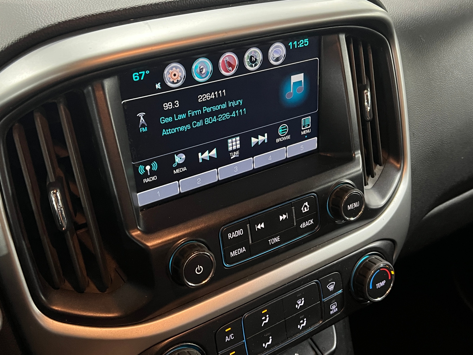 Thumbnail: 2017 Chevrolet Colorado - 4
