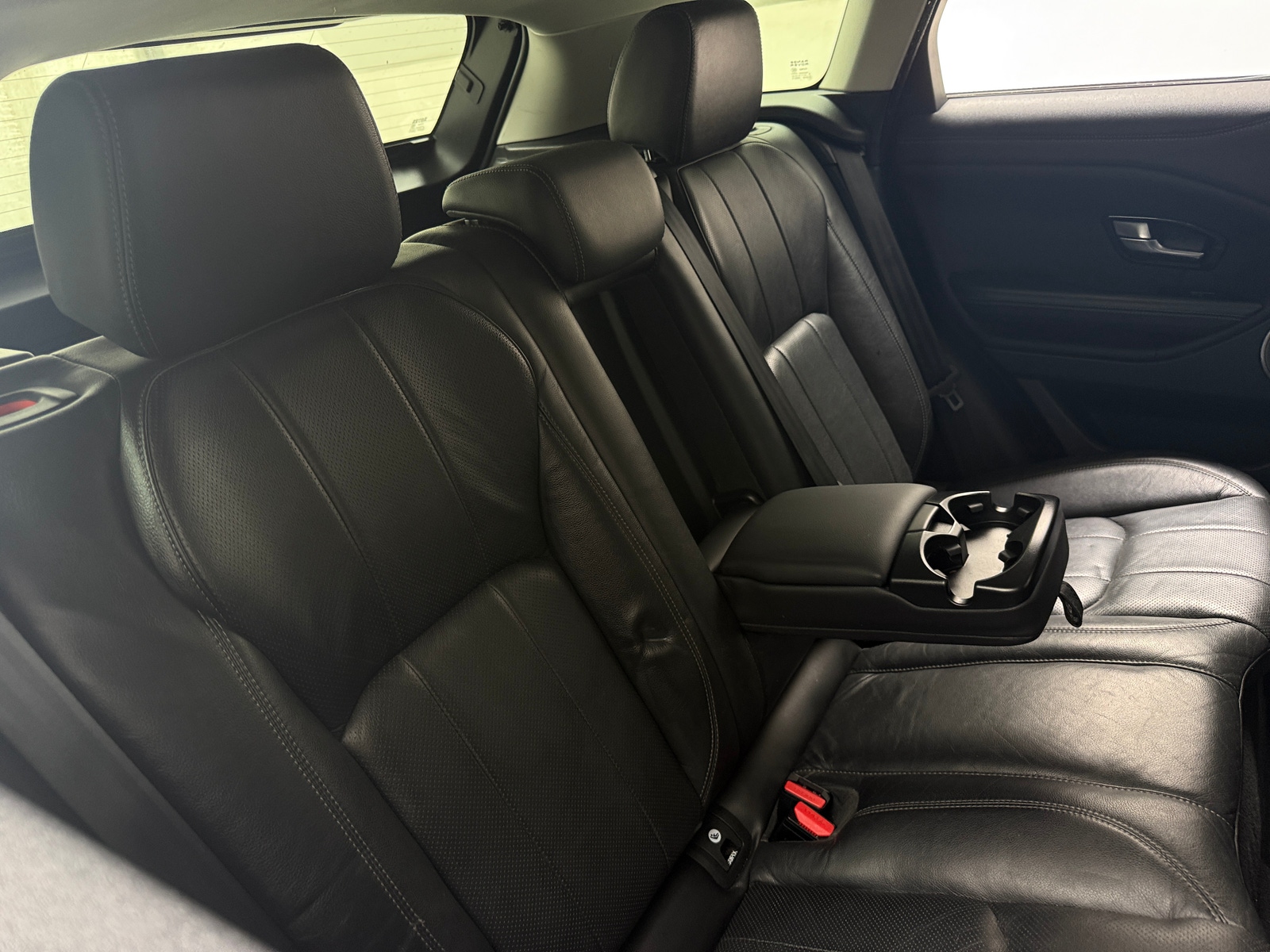Thumbnail: 2018 Land Rover Range Rover Evoque - 6
