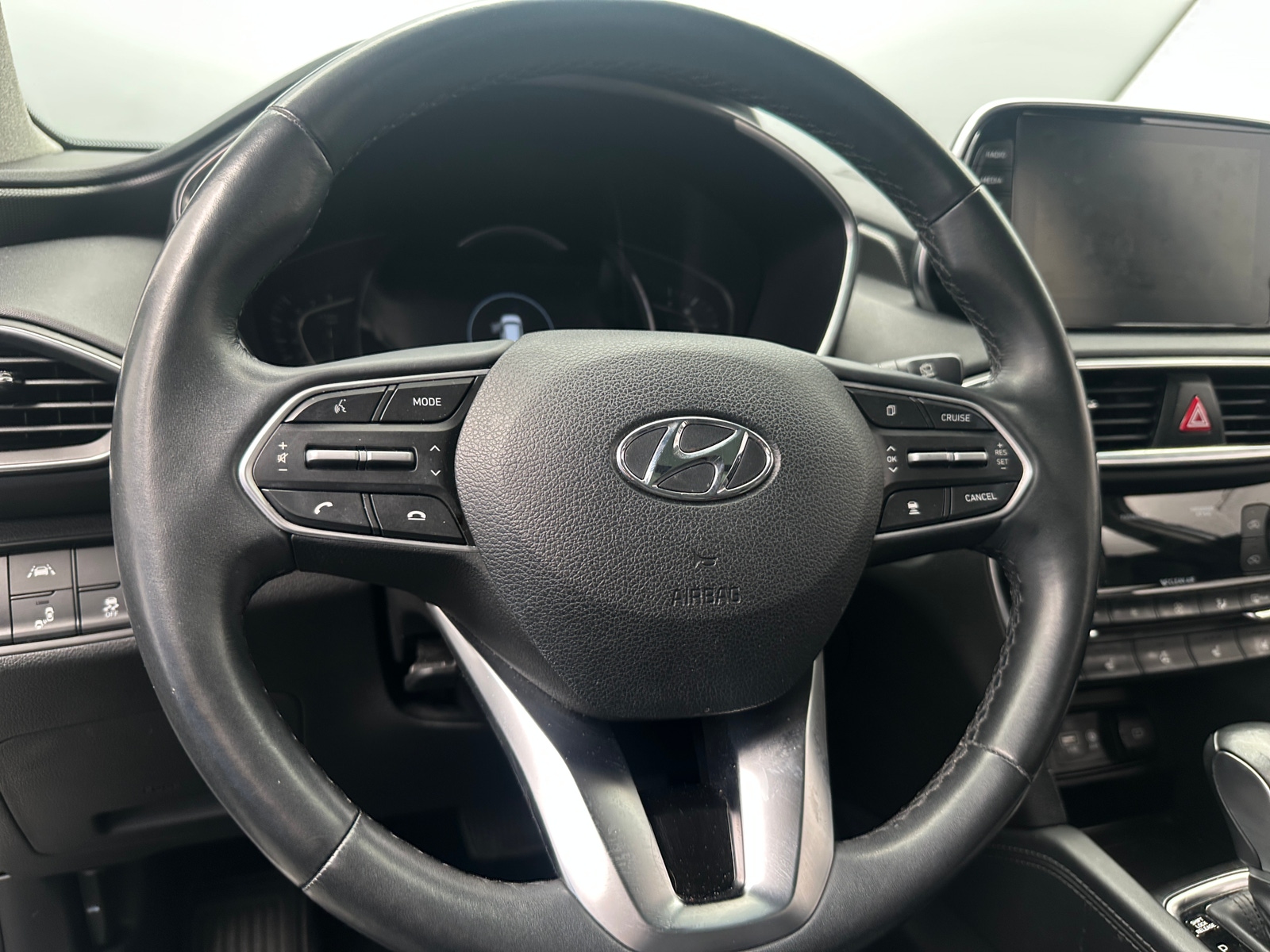 Thumbnail: 2020 Hyundai Santa Fe - 4