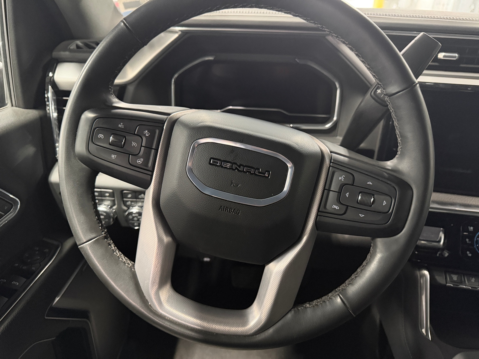 Thumbnail: 2024 GMC Sierra 2500 - 4