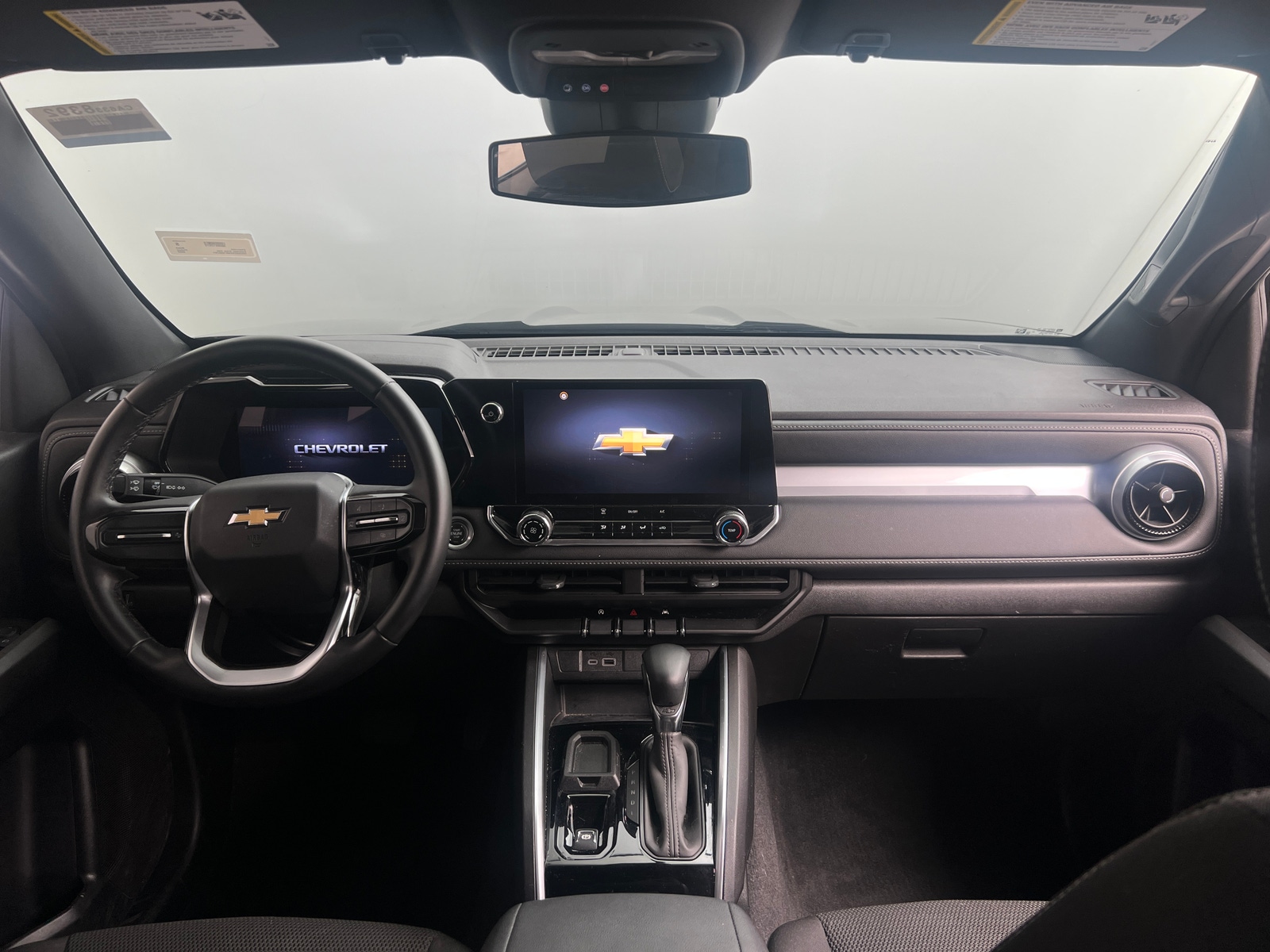 Thumbnail: 2024 Chevrolet Colorado - 3