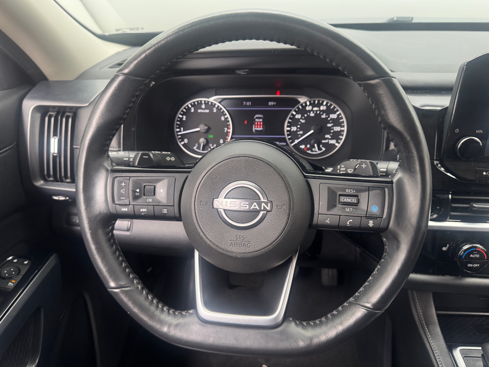Thumbnail: 2025 Nissan Pathfinder - 4