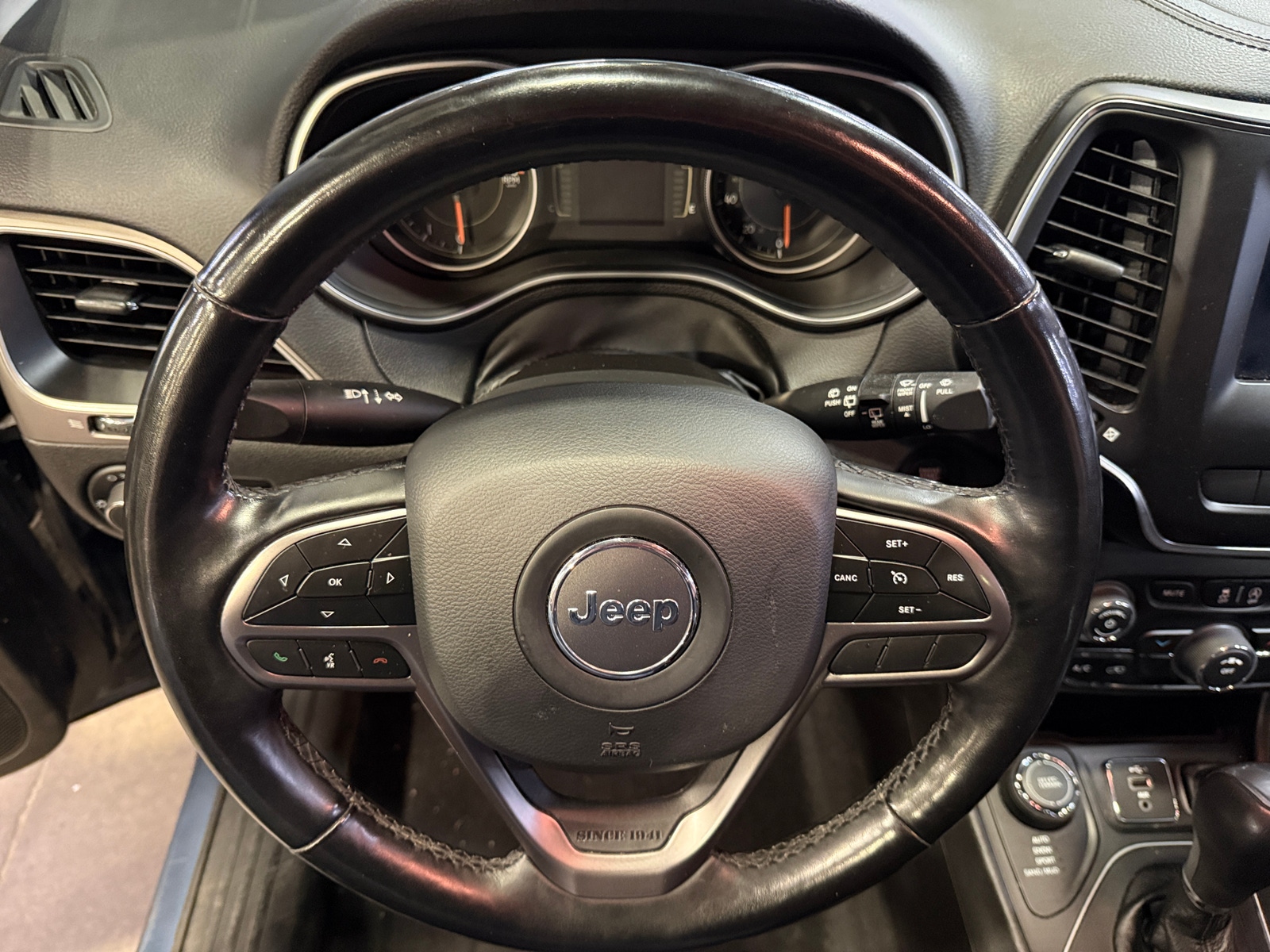 Thumbnail: 2021 Jeep Cherokee - 4
