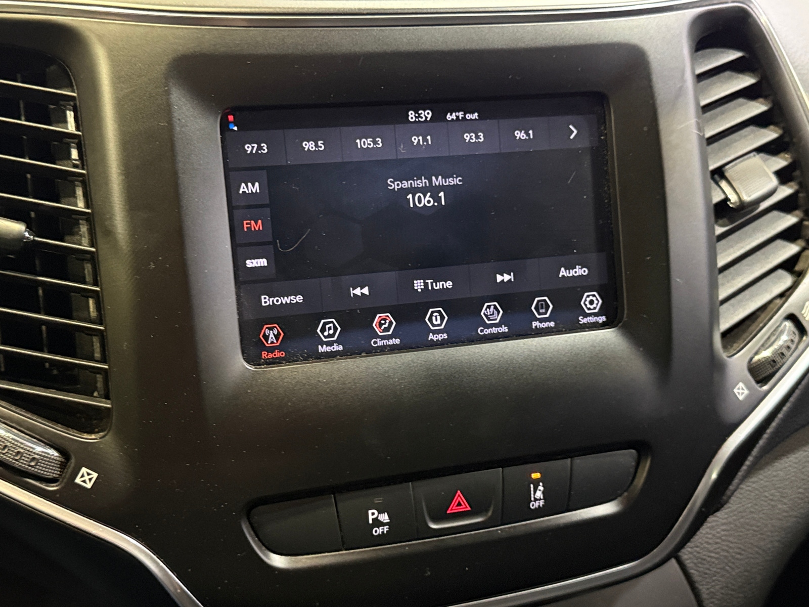 Thumbnail: 2021 Jeep Cherokee - 3