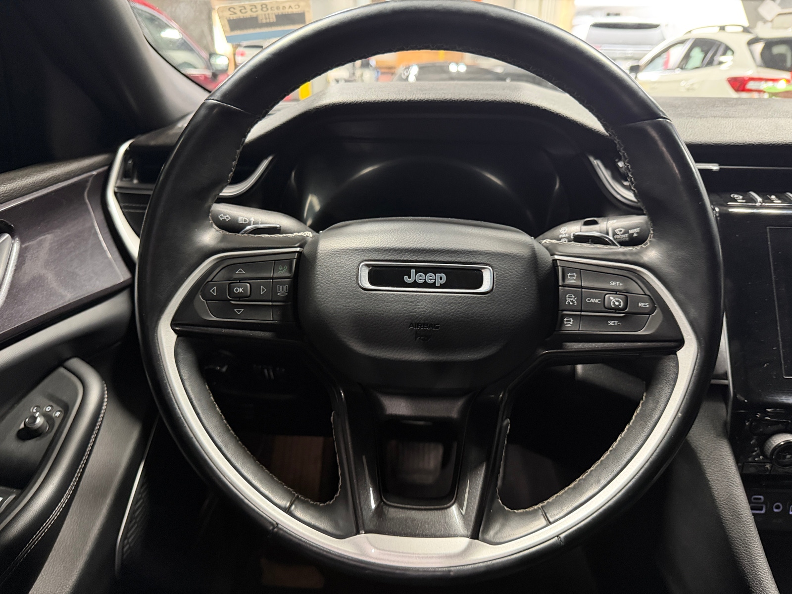 Thumbnail: 2021 Jeep Grand Cherokee L - 4