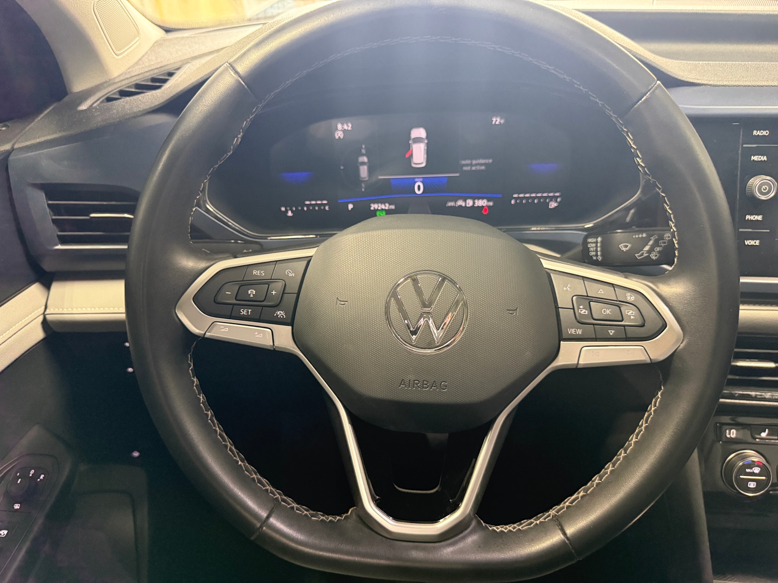 Thumbnail: 2024 Volkswagen Taos - 5