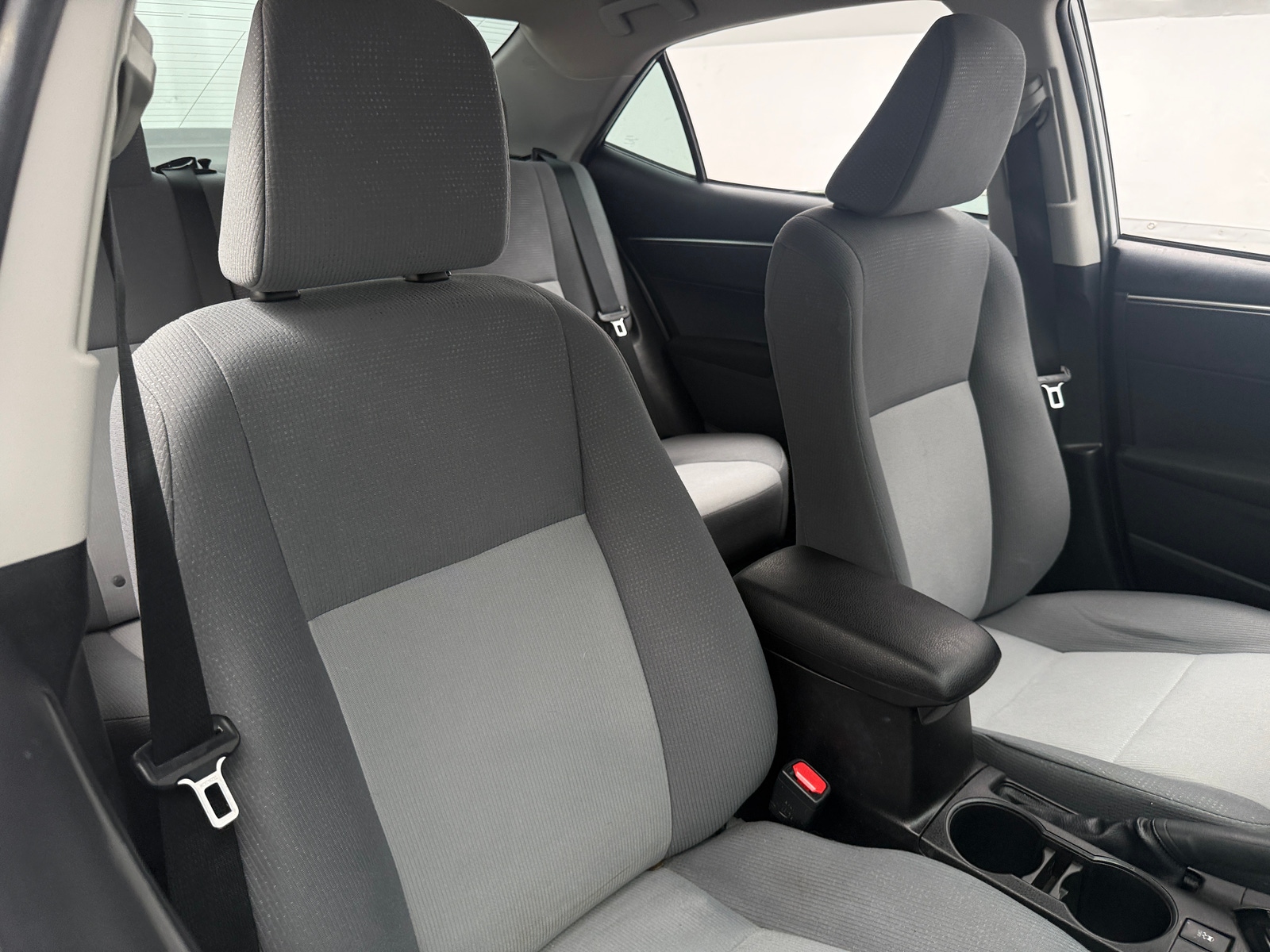Thumbnail: 2015 Toyota Corolla - 2
