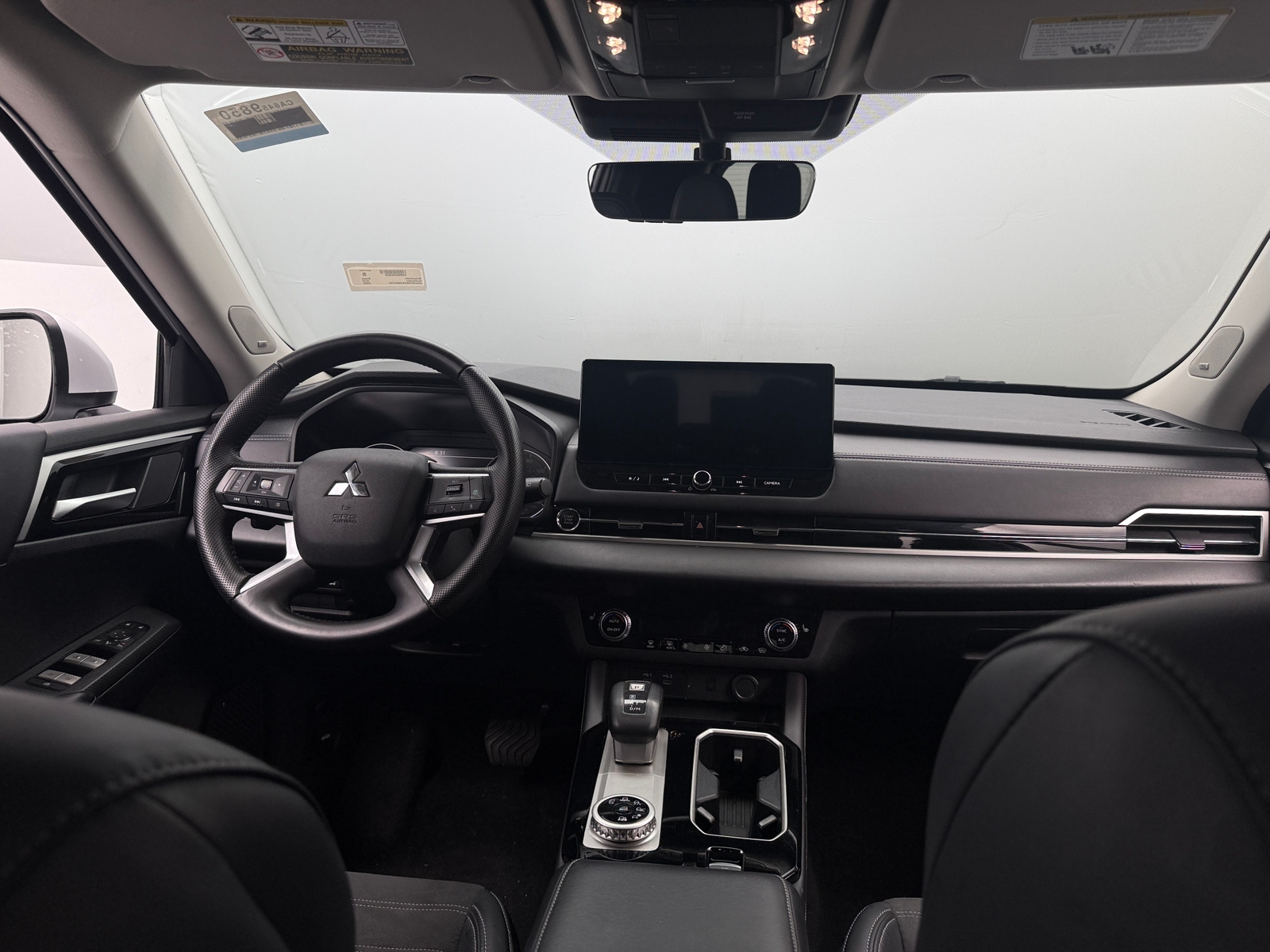 Thumbnail: 2025 Mitsubishi Outlander - 2