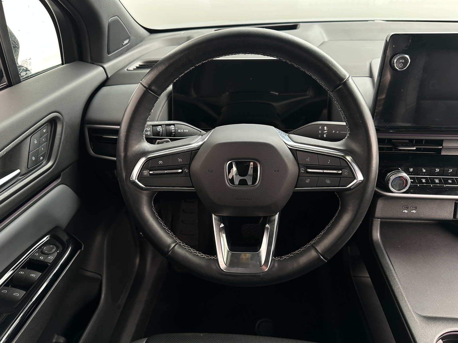 Thumbnail: 2024 Honda Prologue - 4
