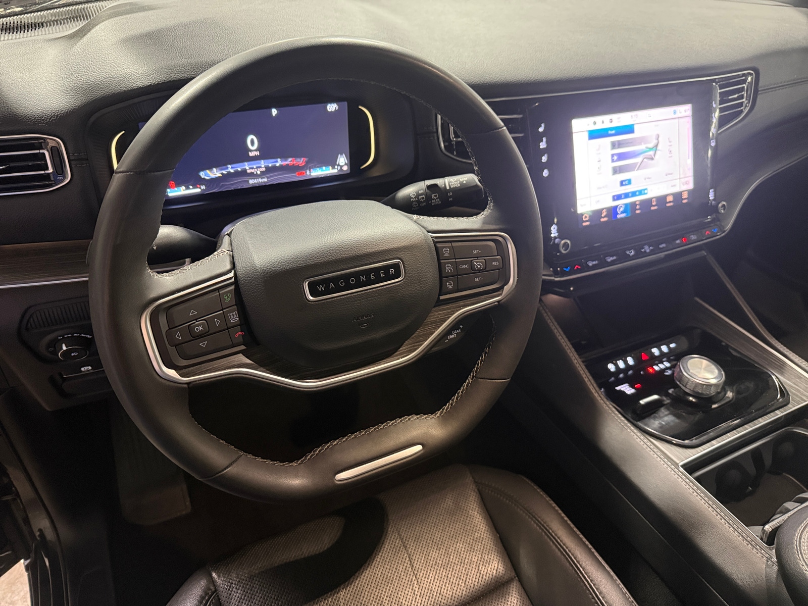 Thumbnail: 2024 Jeep Wagoneer - 4