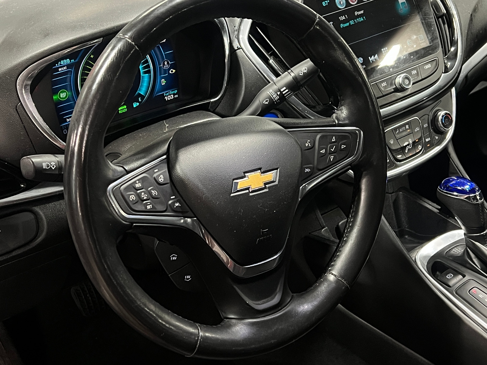 Thumbnail: 2017 Chevrolet Volt - 4