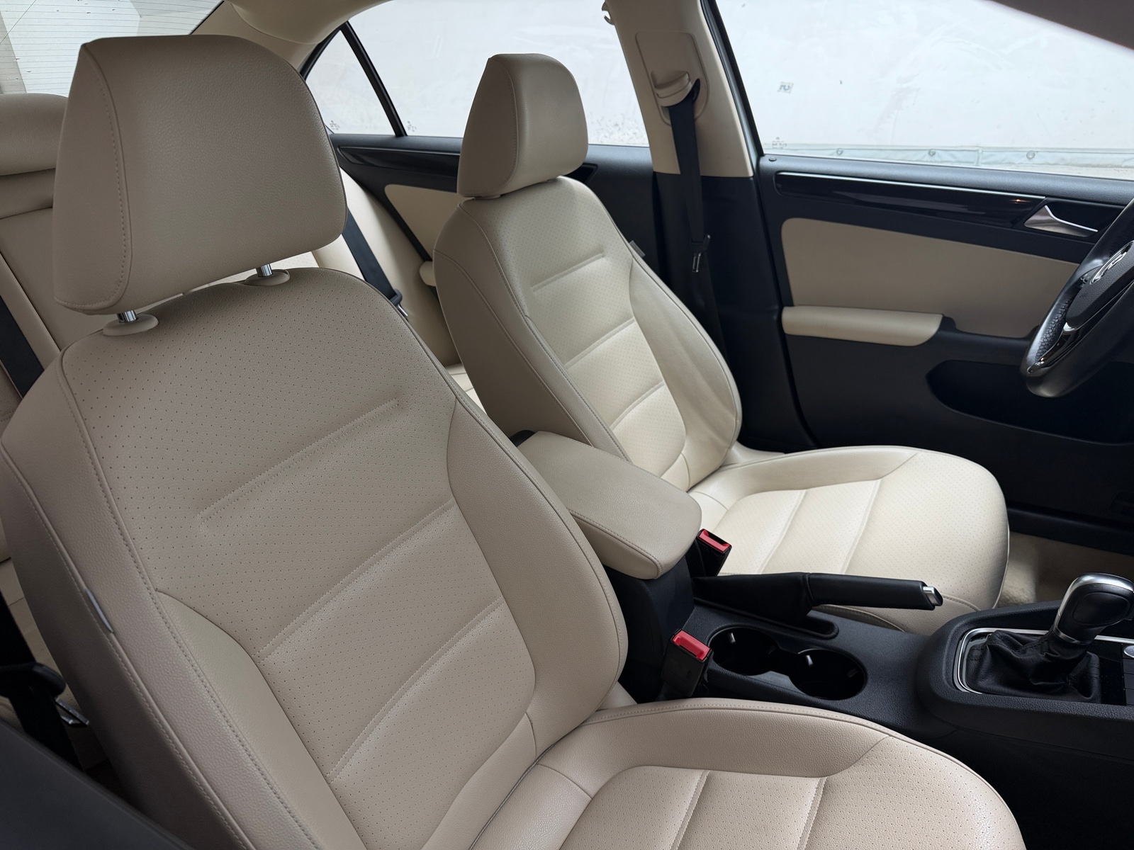 Thumbnail: 2016 Volkswagen Jetta - 2