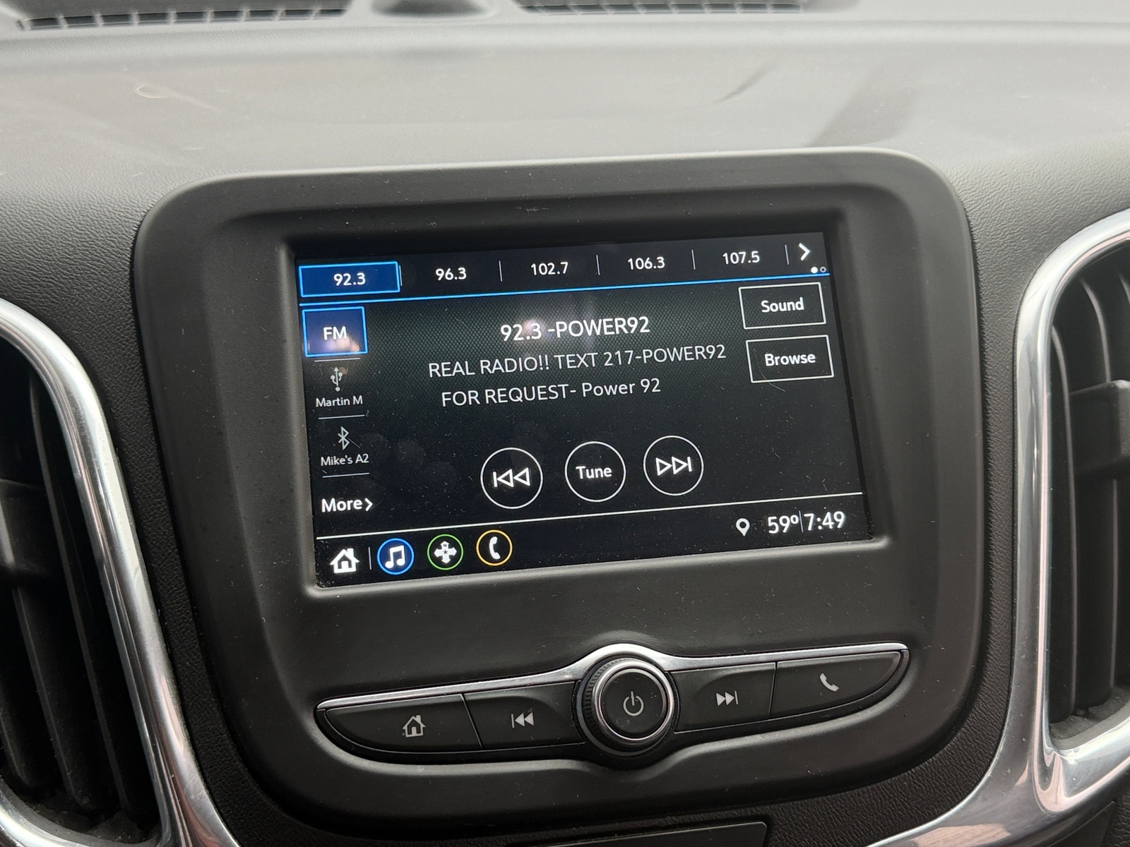 Thumbnail: 2019 Chevrolet Equinox - 4