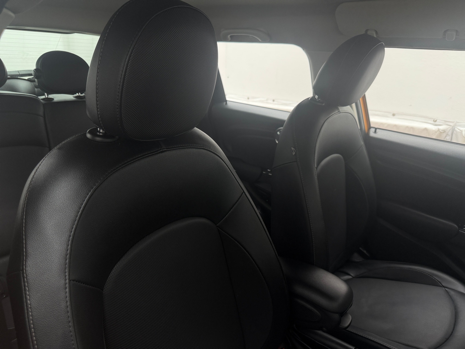 Thumbnail: 2015 MINI Cooper Hardtop - 2