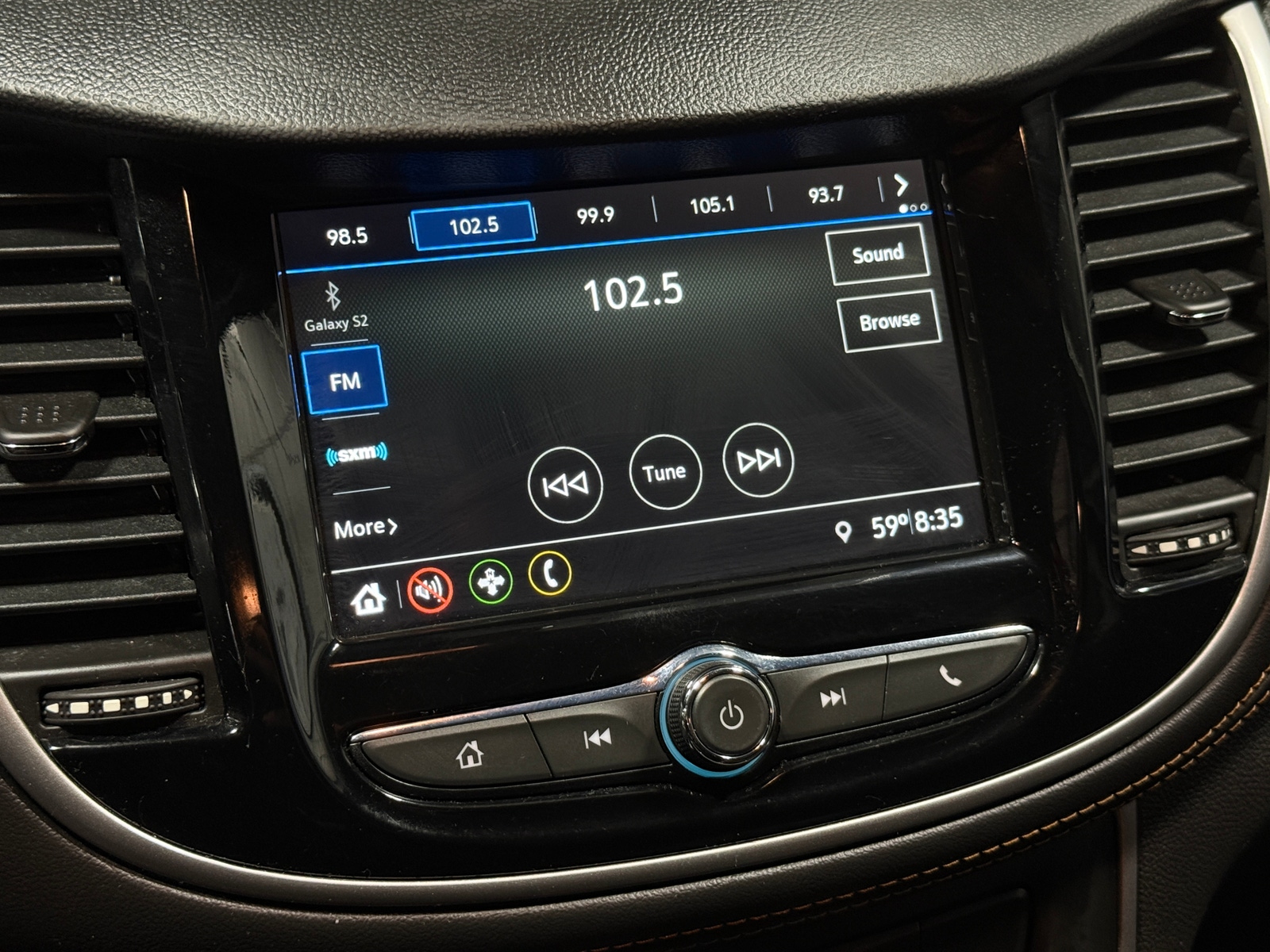 Thumbnail: 2019 Chevrolet Trax - 3