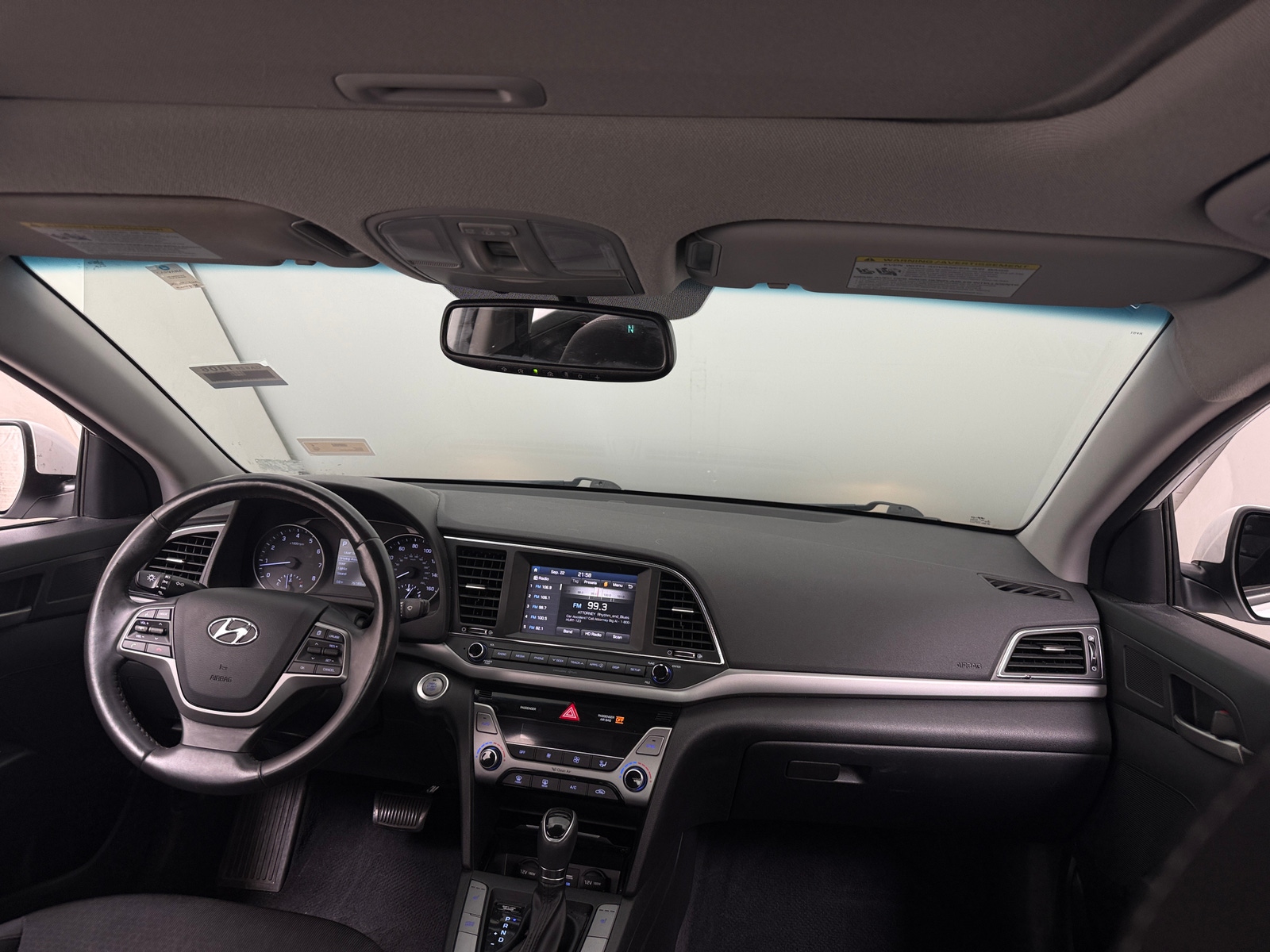 Thumbnail: 2017 Hyundai Elantra - 3