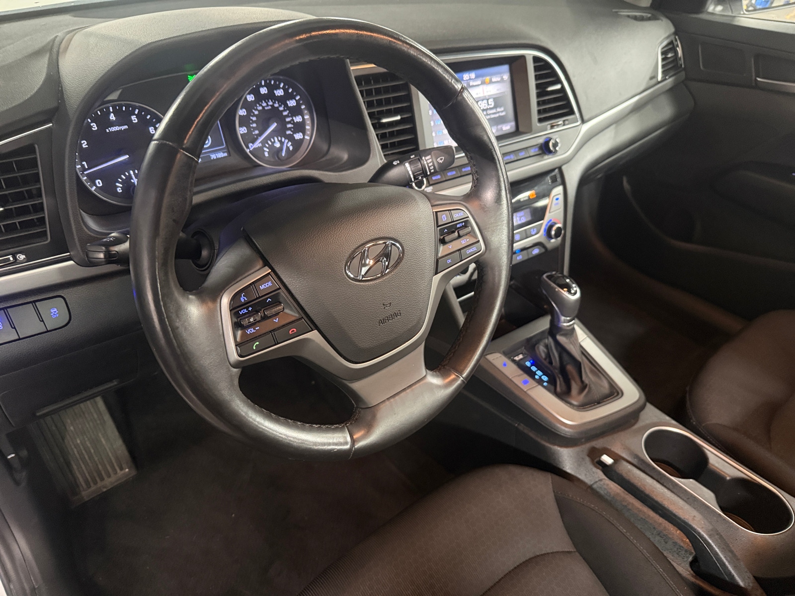 Thumbnail: 2017 Hyundai Elantra - 5