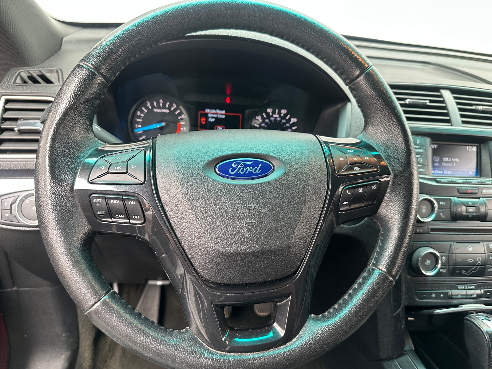 Thumbnail: 2016 Ford Explorer - 5