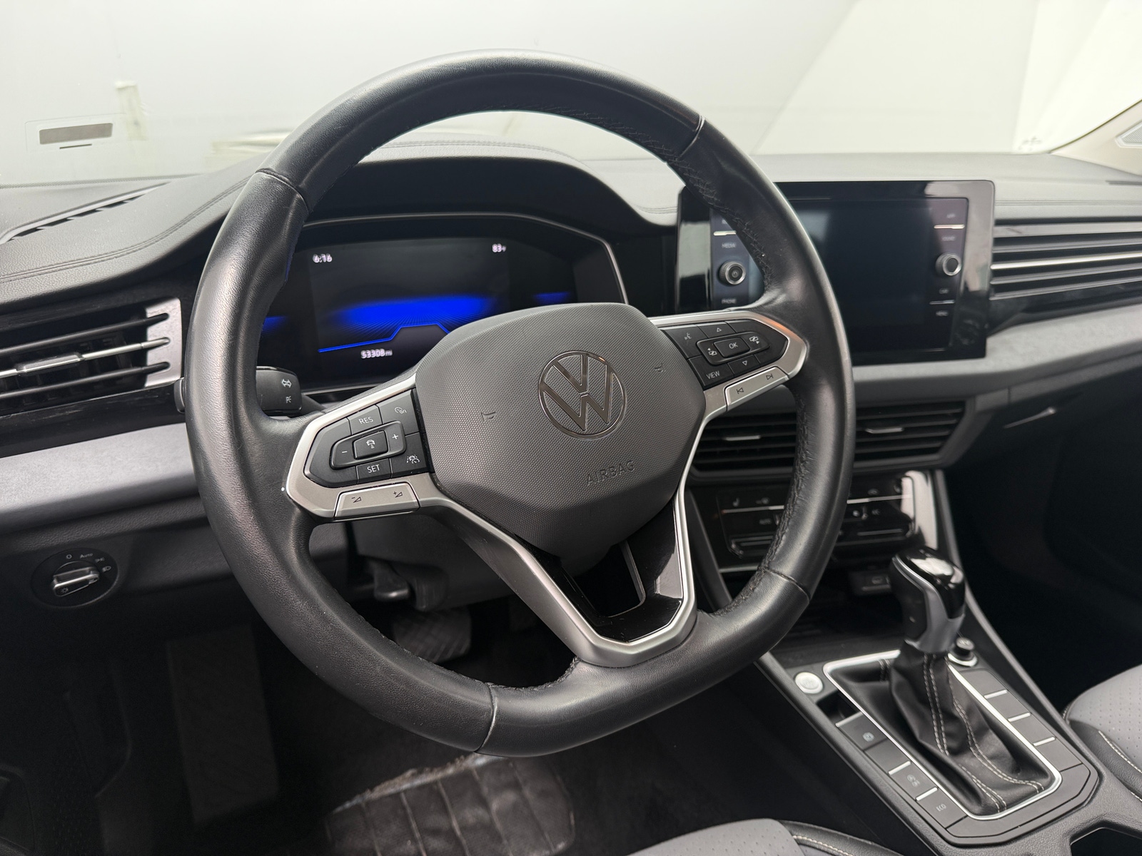 Thumbnail: 2025 Volkswagen Jetta - 4