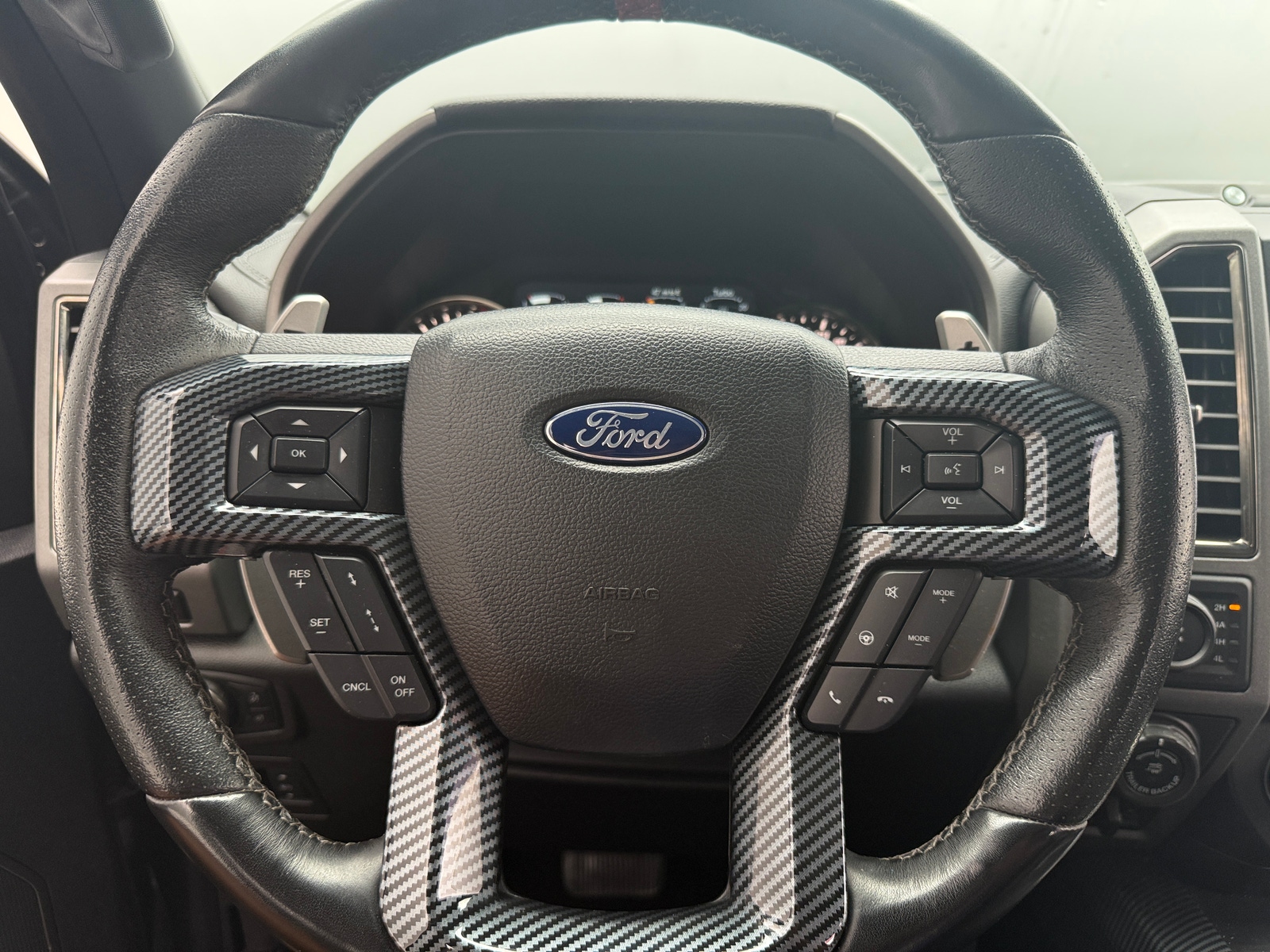 Thumbnail: 2019 Ford Econoline - 4