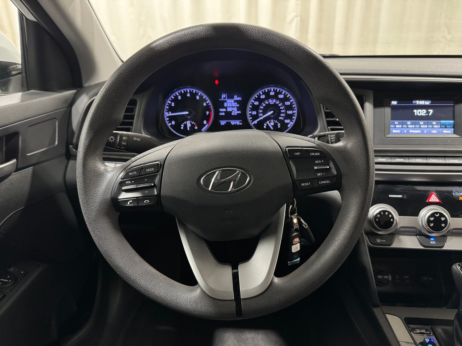 Thumbnail: 2019 Hyundai Elantra - 5