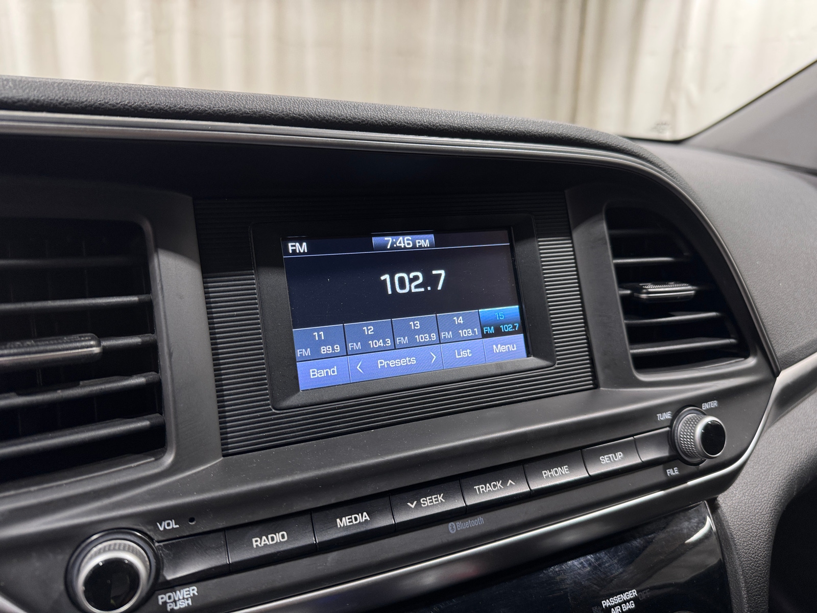 Thumbnail: 2019 Hyundai Elantra - 4