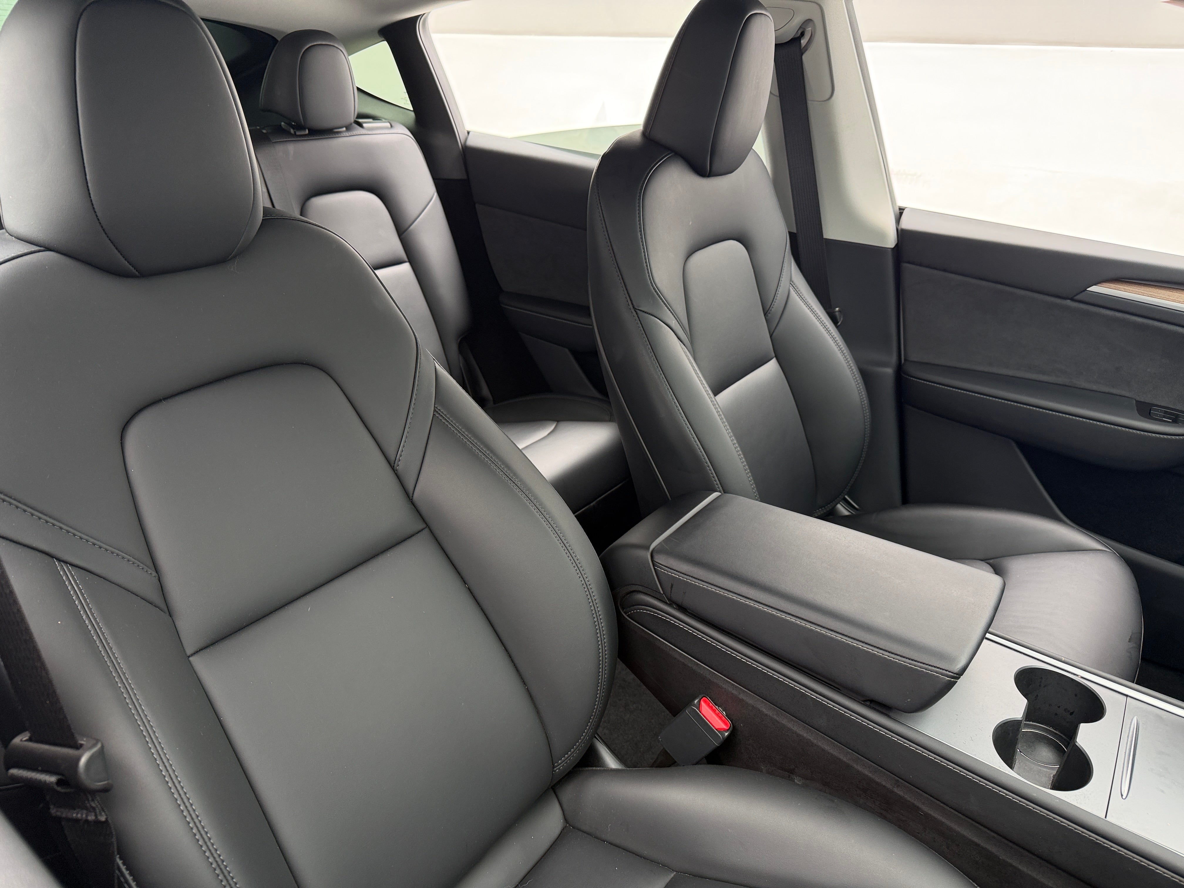 Used 2023 Tesla Model Y Long Range with VIN 7SAYGDEE4PA111754 for sale in Pewaukee, WI