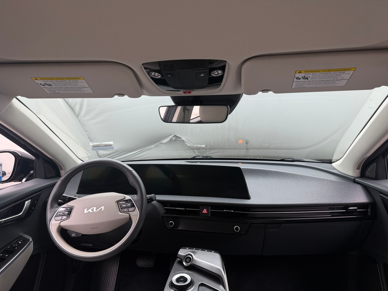 Thumbnail: 2023 Kia EV6 - 2