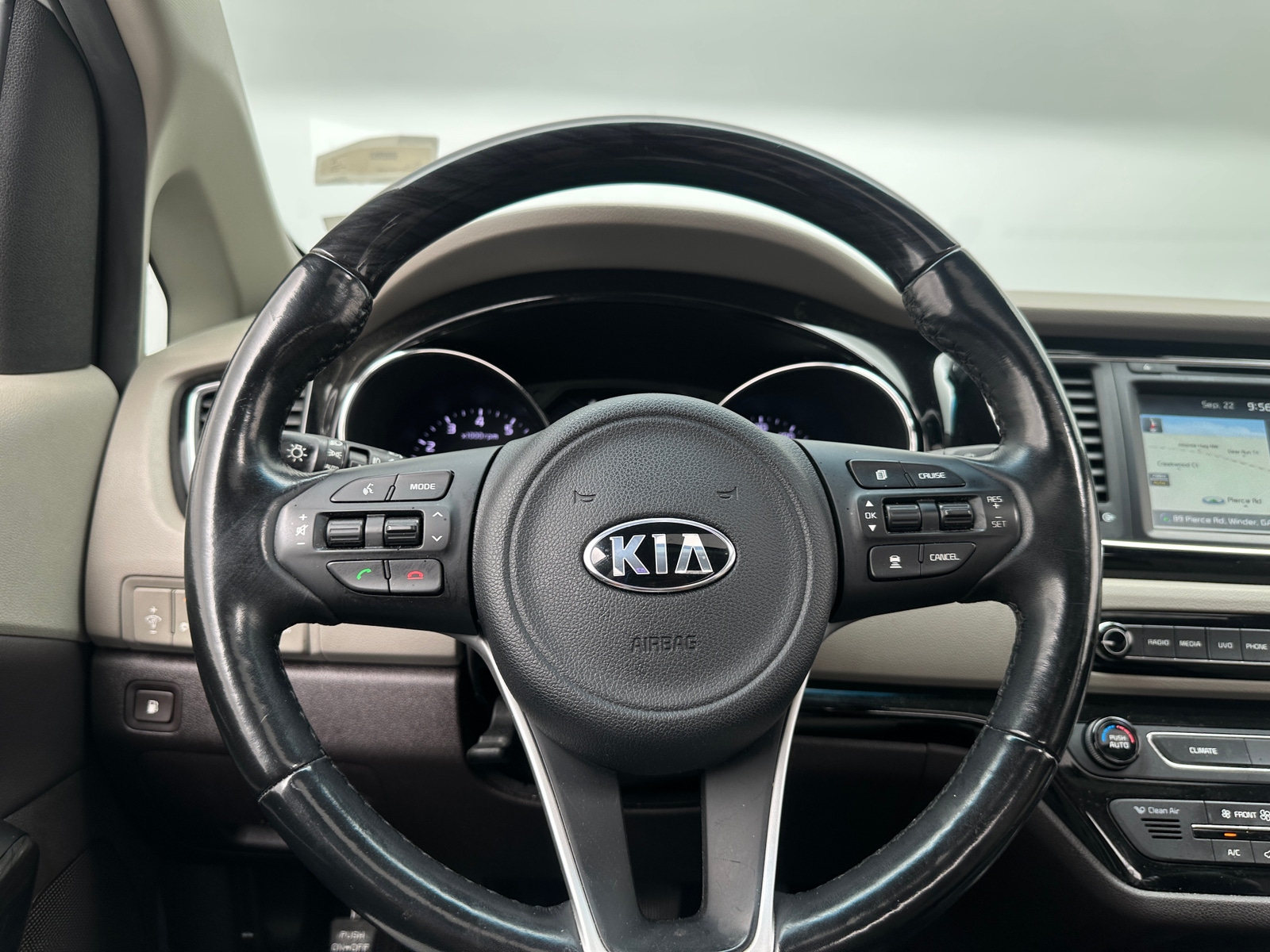 Thumbnail: 2018 Kia Sedona - 4