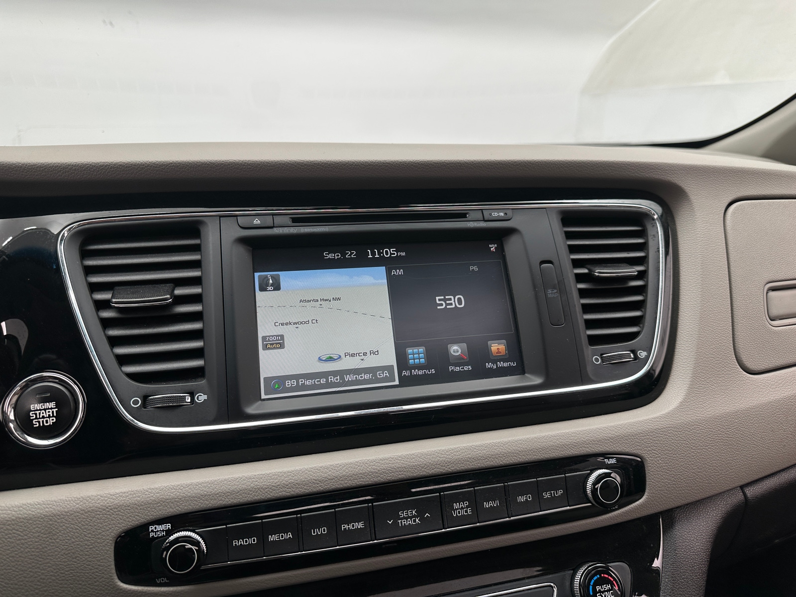 Thumbnail: 2018 Kia Sedona - 3