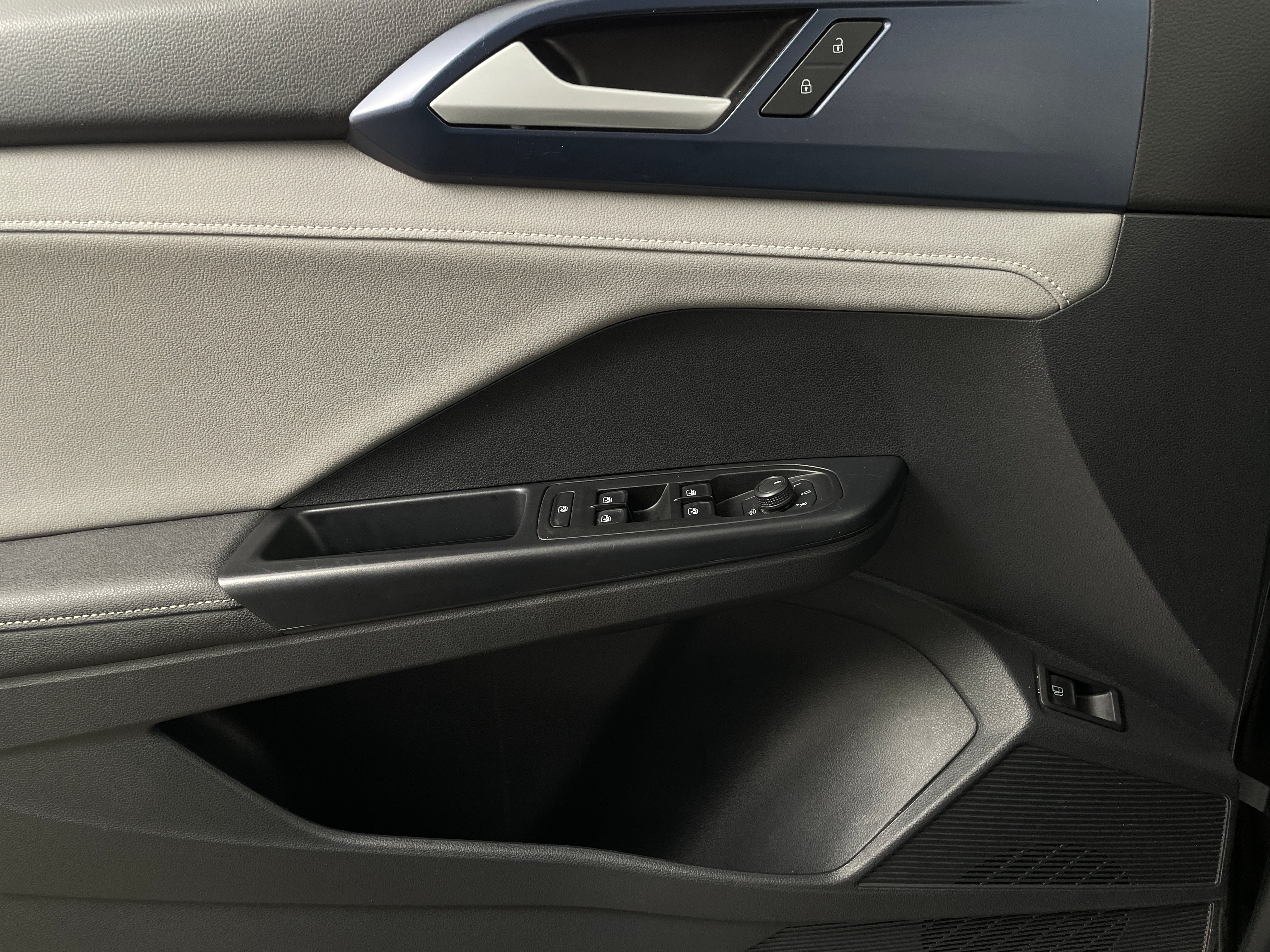 2024 Volkswagen Taos