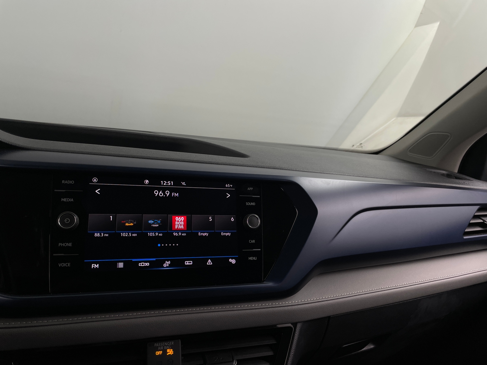 Thumbnail: 2024 Volkswagen Taos - 4